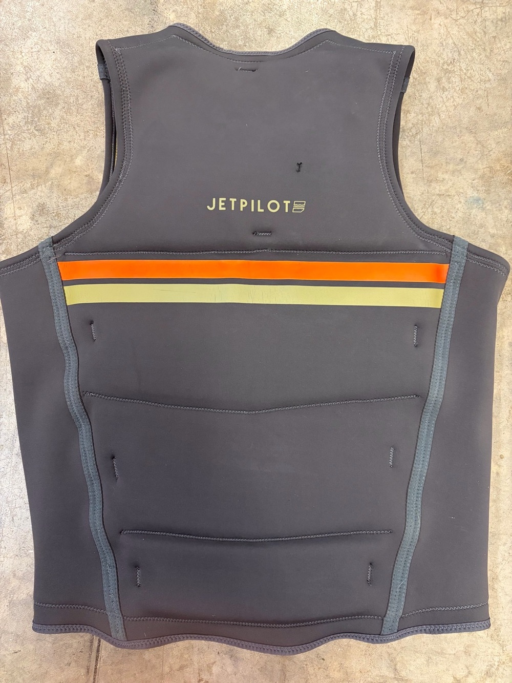Jetpilot Men's Comp Vest, Neoprene Reversible Charcoal and Khaki - Picture 4 of 4